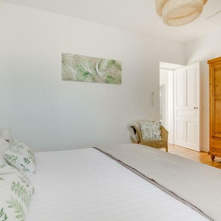 Maison Qui S'Y Frotte S'Y Pique Robert-Espagne Kültér fotó